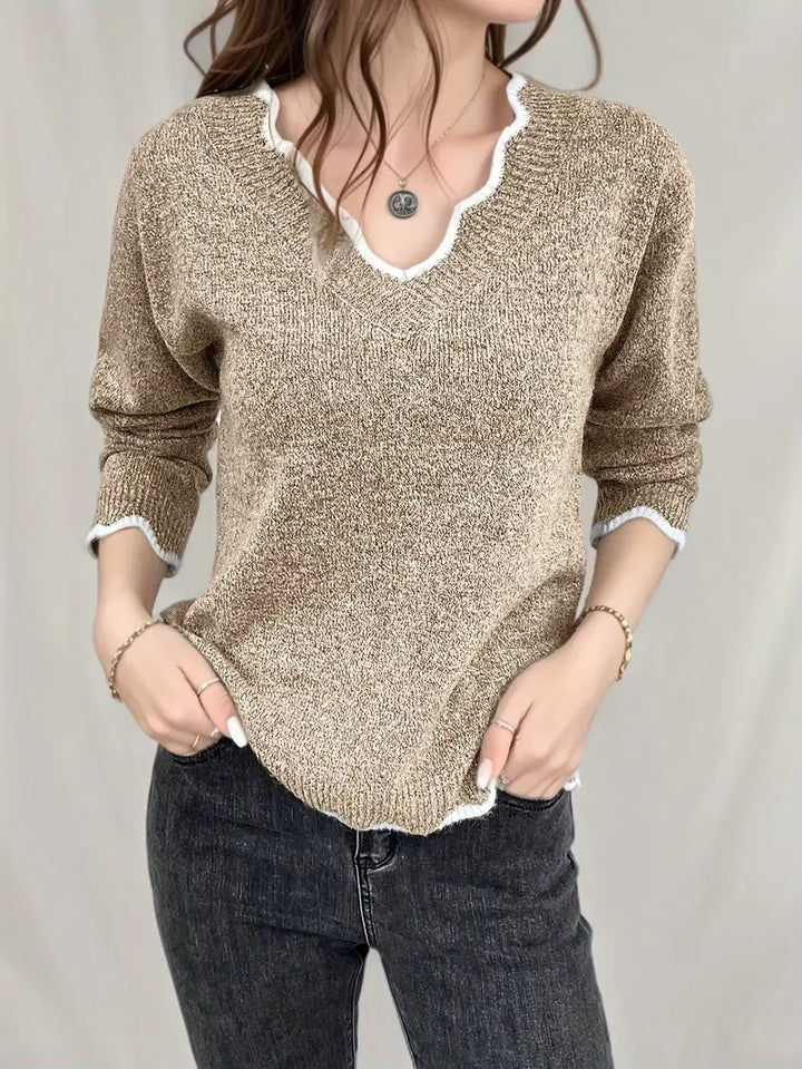 Carly - Lässiger strickpullover mit muschelbesatz und v-ausschnitt