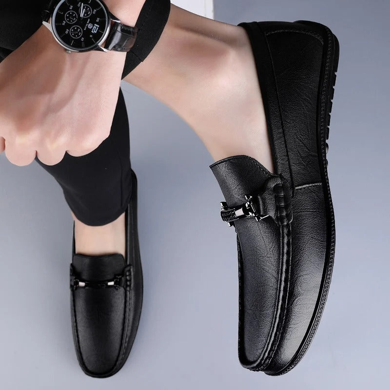Herren Slipper aus echtem Leder mit metallischem Seildetail