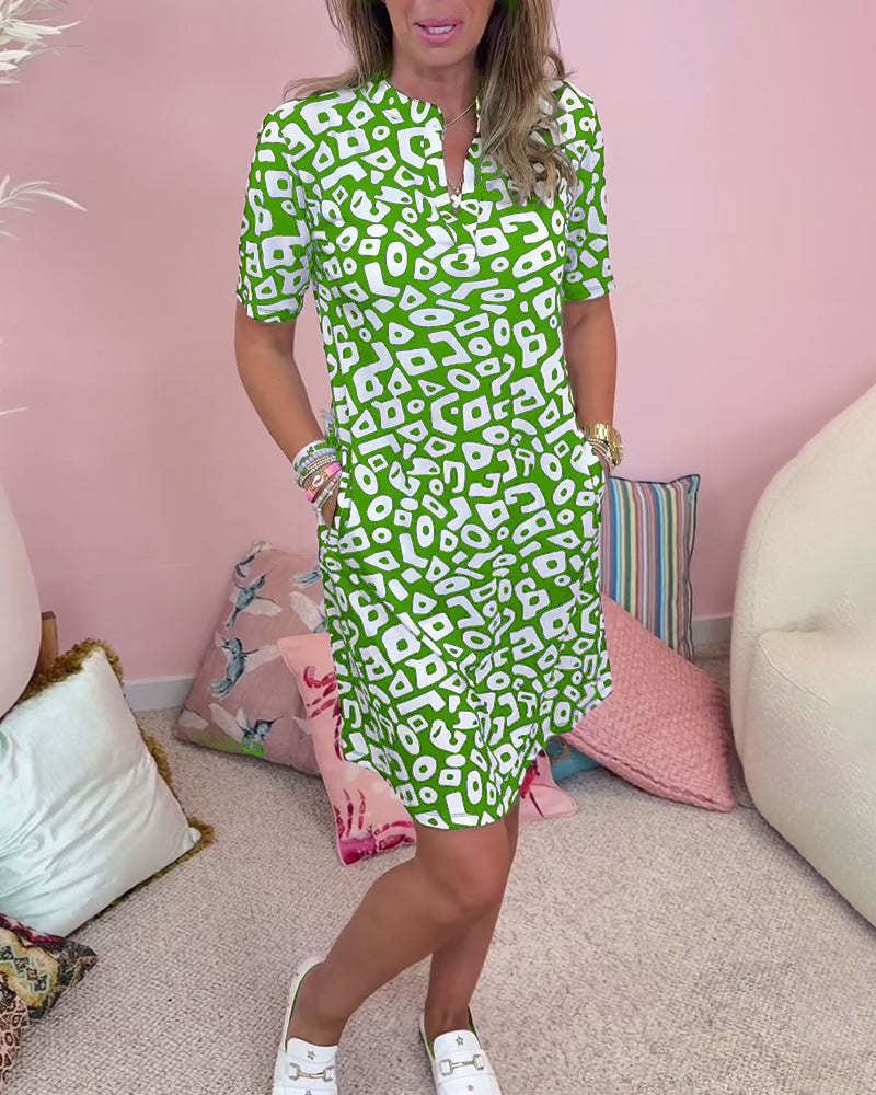 Mathilde - Bedrucktes Kleid mit V-Ausschnitt und Taschen