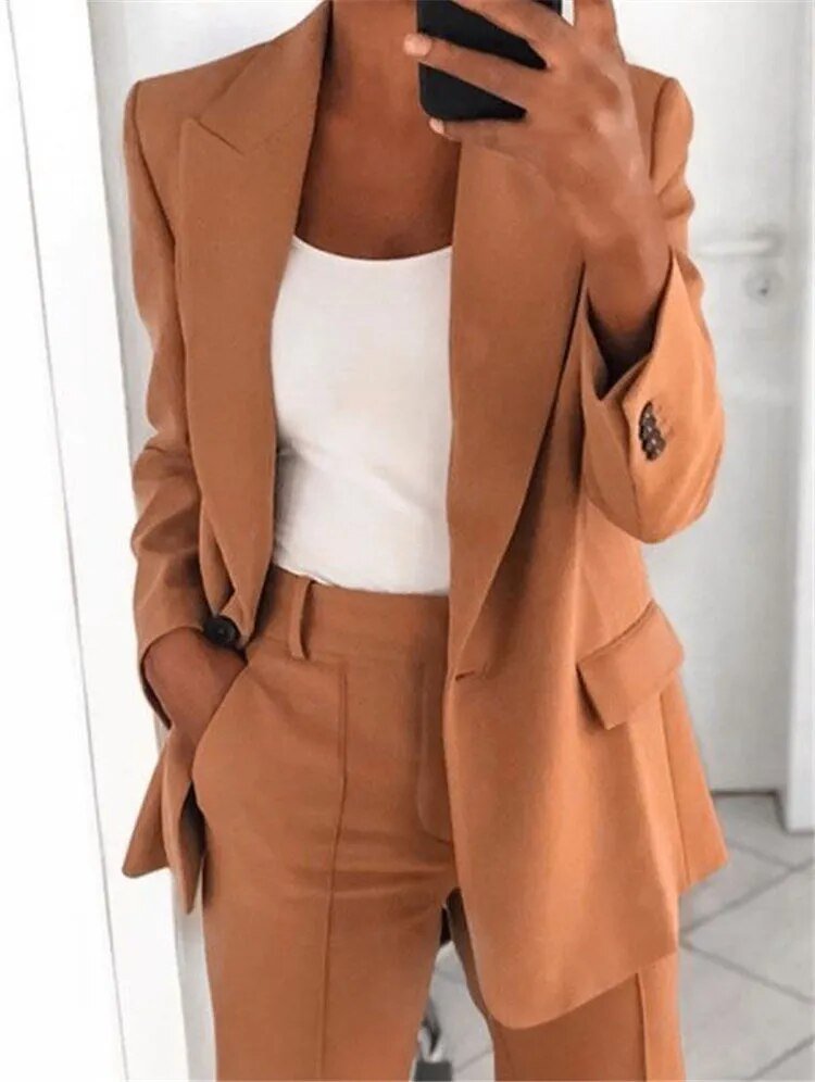 Xaveria – Zweiteiliger Blazer-Anzug für Damen