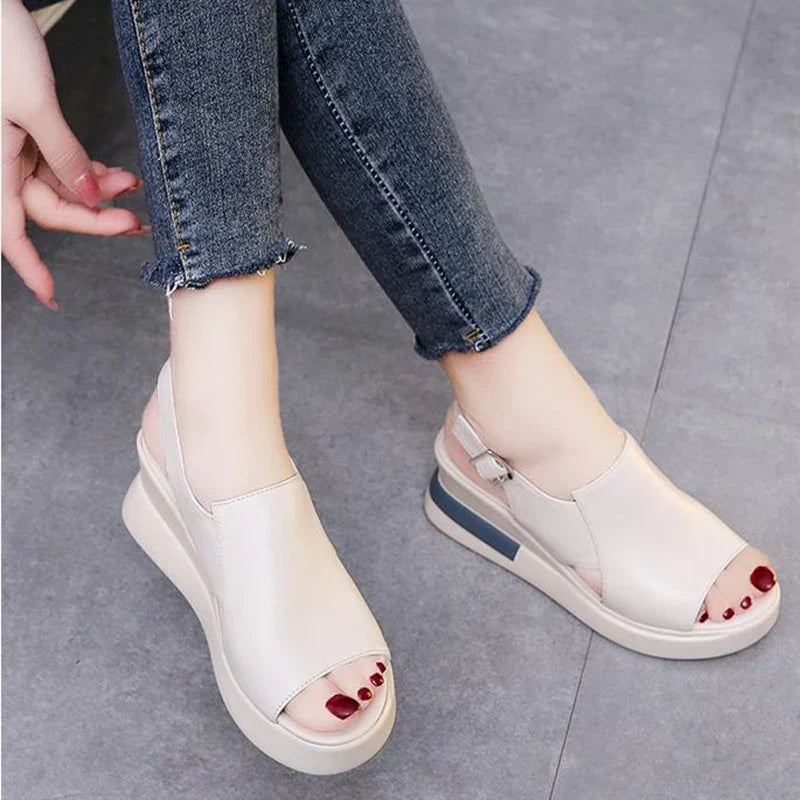 Marga - Modische orthopädische Sandalen mit hohen Absätzen