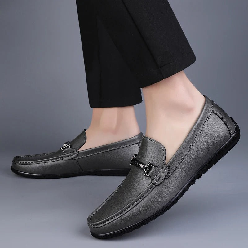 Herren Slipper aus echtem Leder mit metallischem Seildetail
