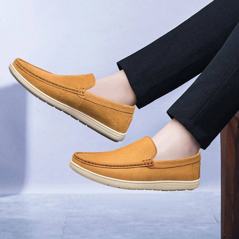 Herren-Slip-On-Loafer aus Leder mit gepolsterter Innensohle