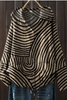 Emmaline - Fließendes Kleid mit geometrischen Mustern