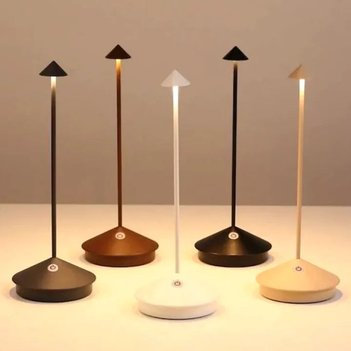 Drahtlose LED-Tischlampe mit dimmbarem Licht und USB-Ladefunktion