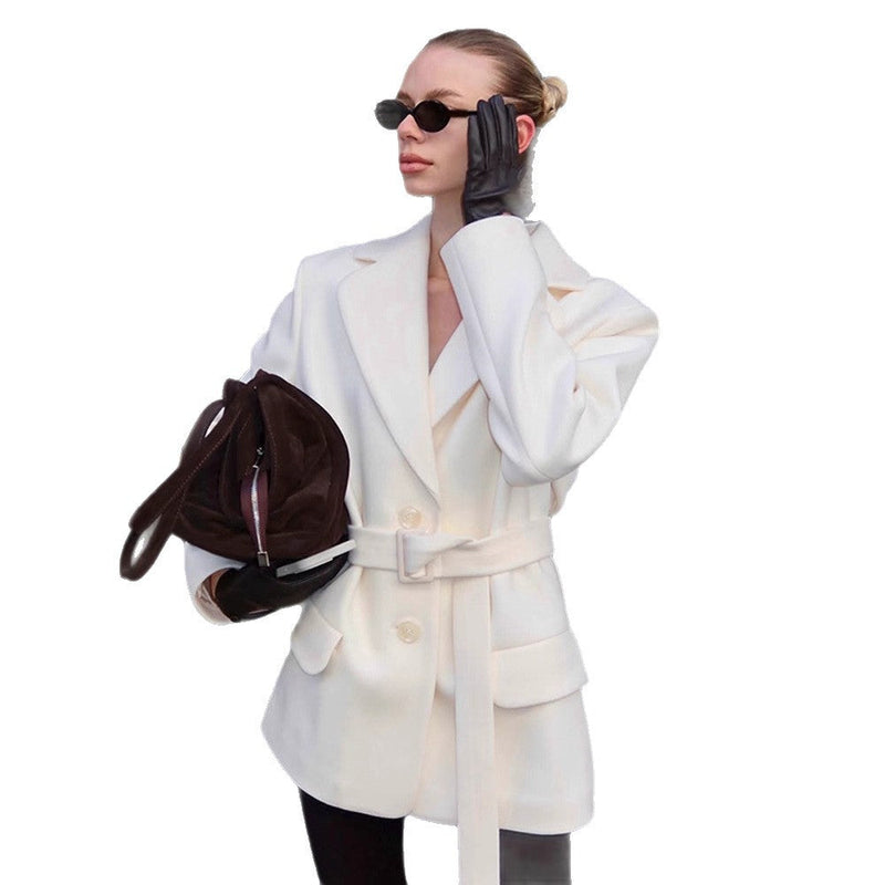 Modischer Blazer mit Taillengürtel für Damen