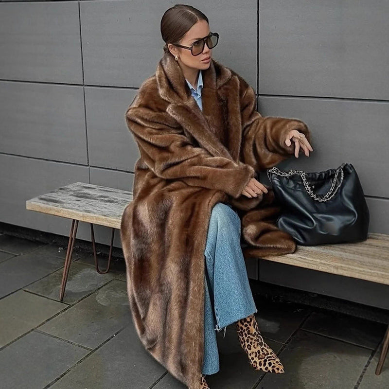 Kunstfellmantel mit eleganter Passform für Damen