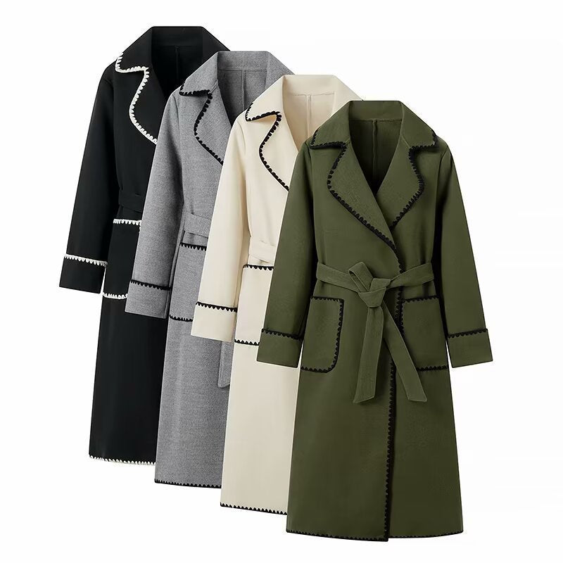 Eleganter Trenchcoat für Damen mit Kontrastdetails
