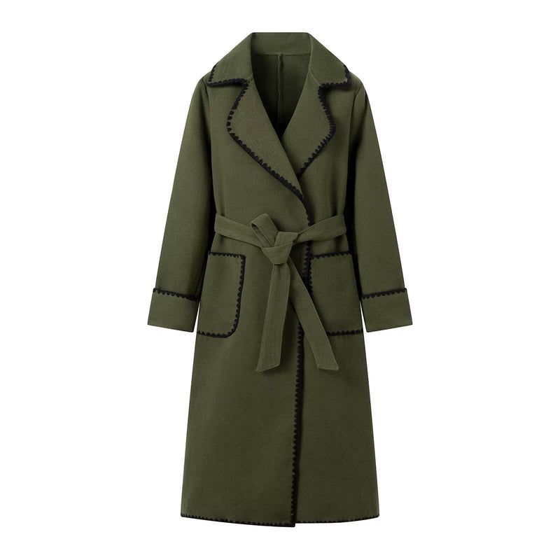 Eleganter Trenchcoat für Damen mit Kontrastdetails