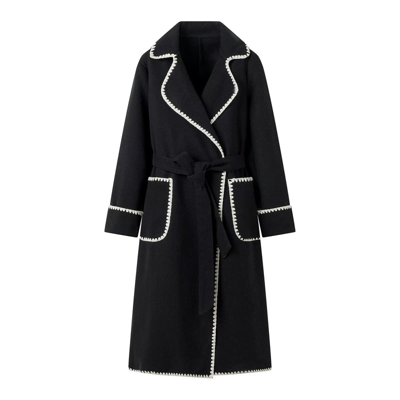 Eleganter Trenchcoat für Damen mit Kontrastdetails