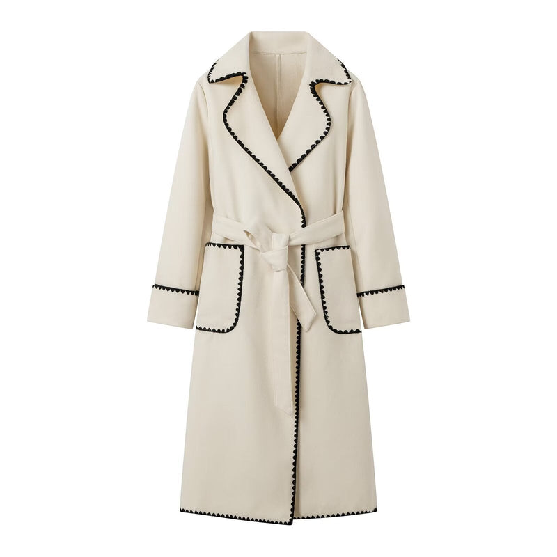Eleganter Trenchcoat für Damen mit Kontrastdetails