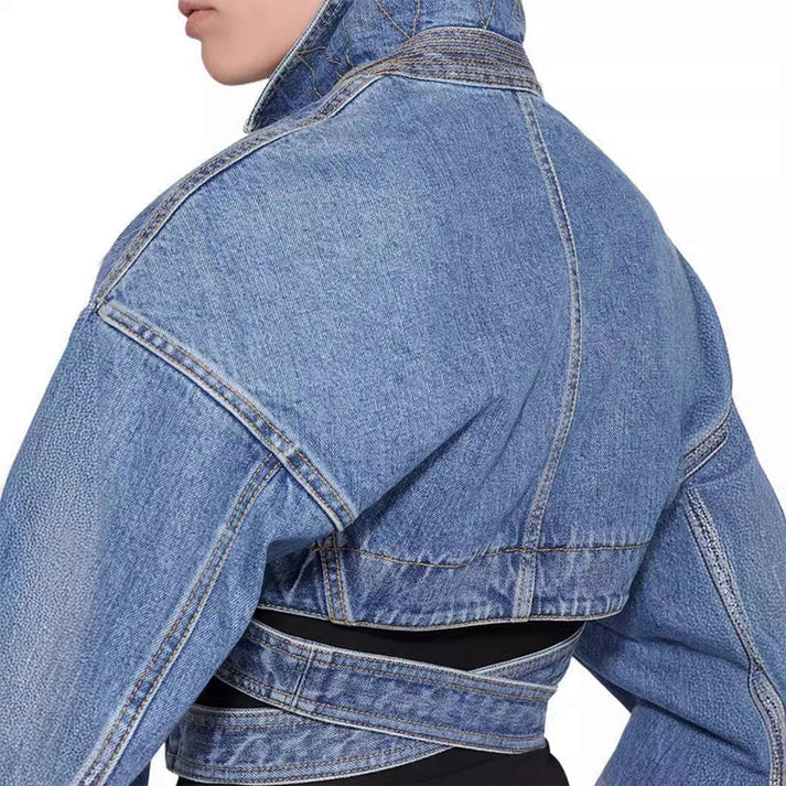 Avah - Kurze jeansjacke mit verstellbarem gürtel