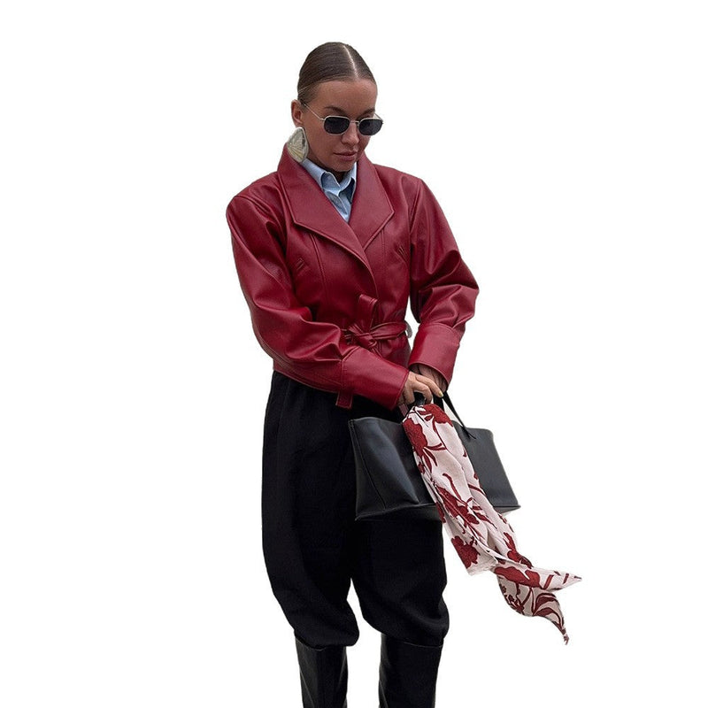 Faux-Lederjacke mit Gürtel und Spitzenkragen für Damen