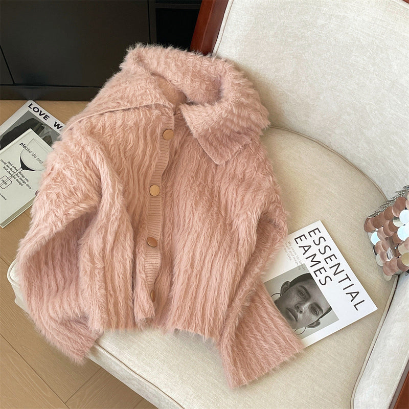 Flauschige Strickjacke mit weitem Kragen für Damen