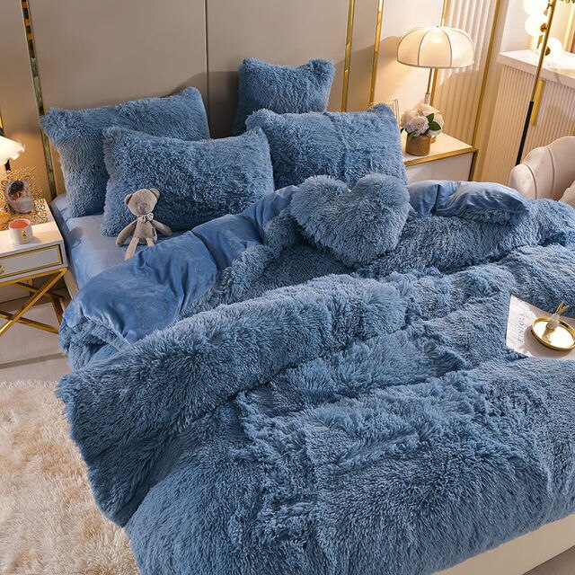 Kuschelige Fleecedecke 5er-Set Bettwäsche für den Winter
