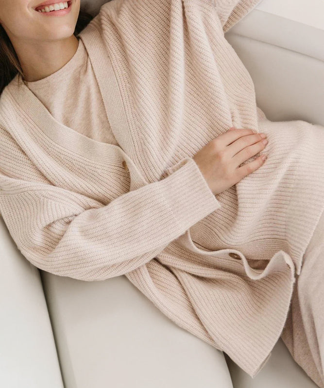 Gerippte Strickjacke für Damen in Plus Size