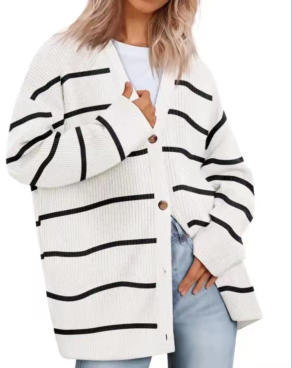 Gestreifte Strickjacke für Damen im Oversize-Stil