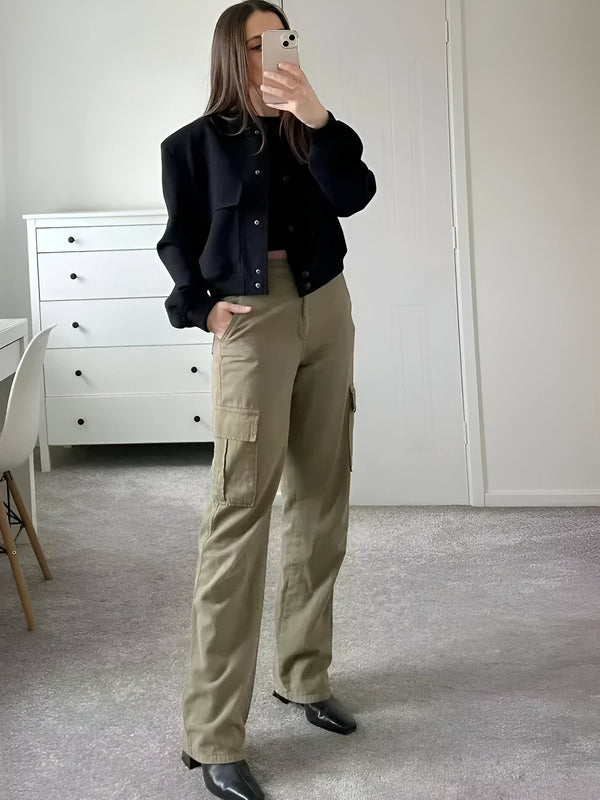 Kurze Übergangsjacke für Damen mit Knopfleiste