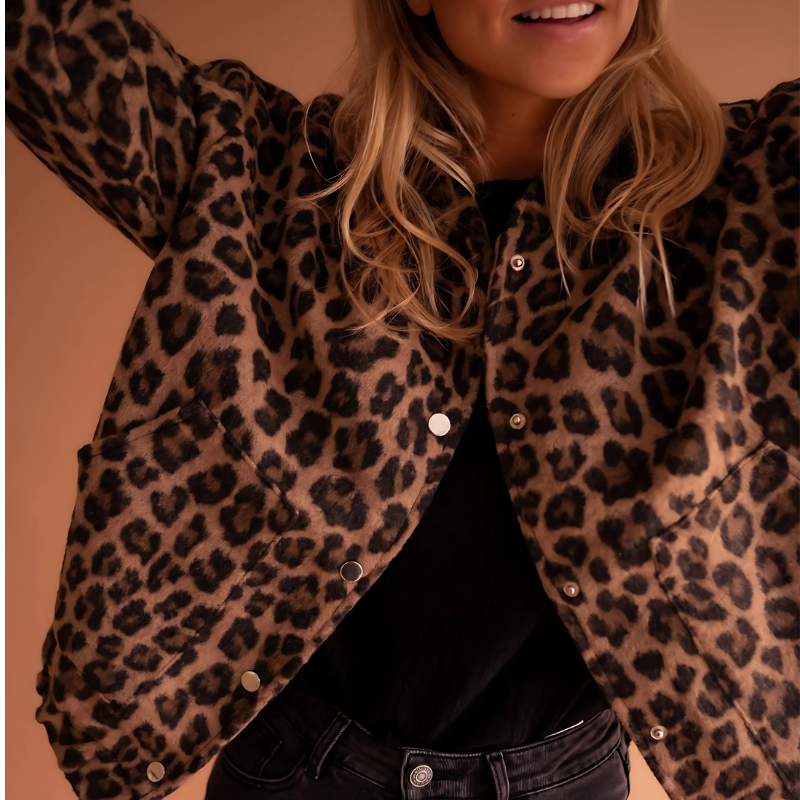Leichte Bomberjacke mit Leopardenmuster