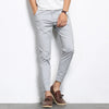 Herrenhose aus Baumwolle mit Stretchanteil und schmaler Passform