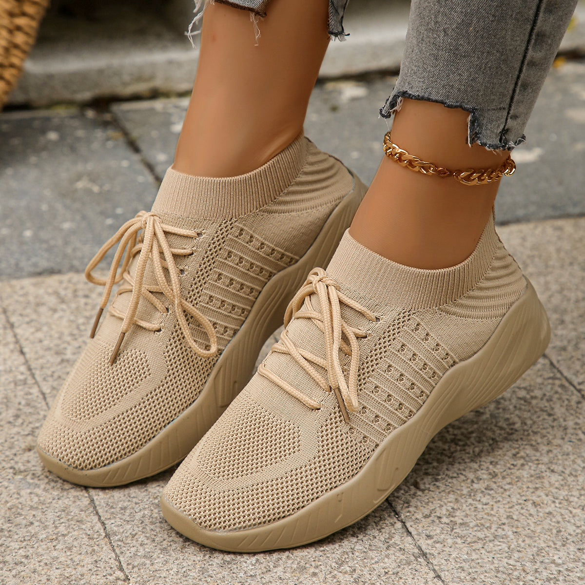 Damen-Stricksneaker mit gepolsterter Innensohle und Schnürverschluss