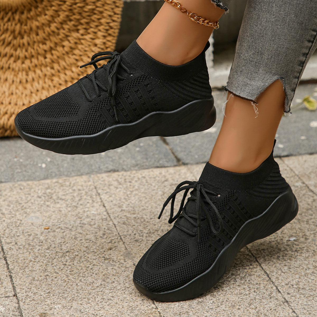 Damen-Stricksneaker mit gepolsterter Innensohle und Schnürverschluss