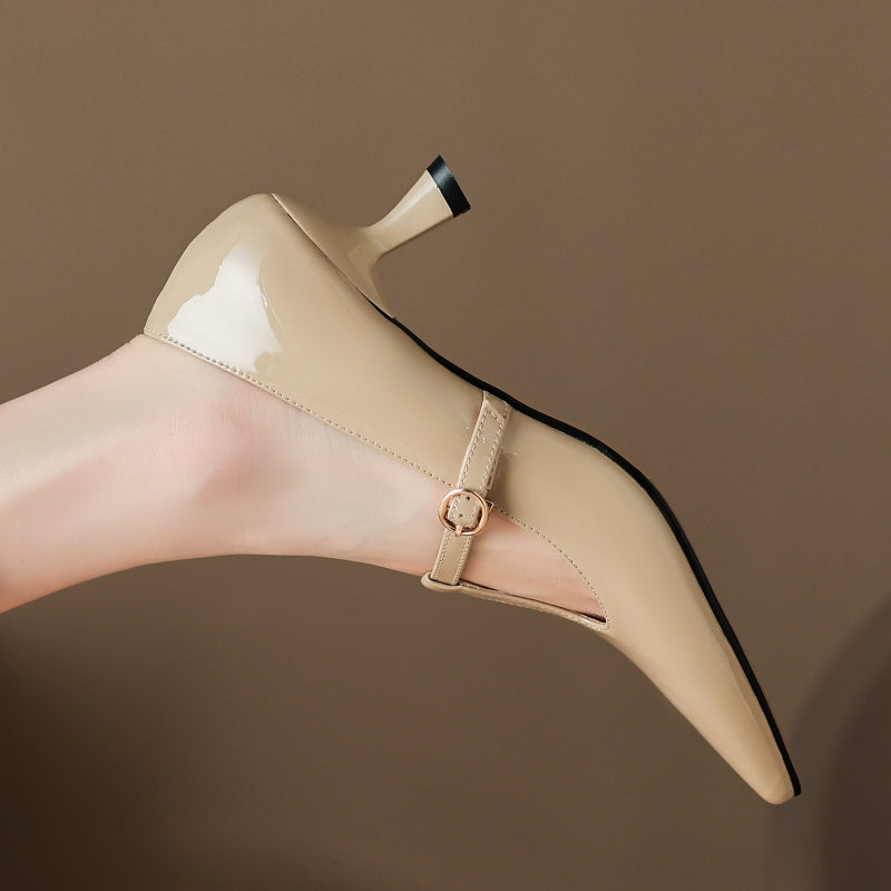 Damen-Schuhe aus echtem Leder mit T-Riemchen und Kitten-Heel