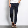 Herrenhose aus Baumwolle mit Stretchanteil und schmaler Passform