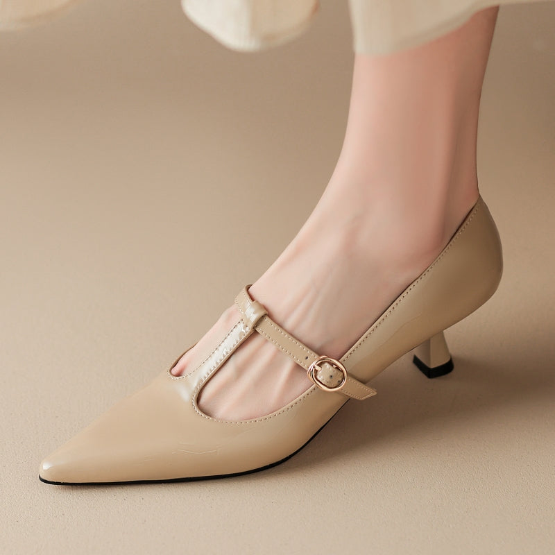 Damen-Schuhe aus echtem Leder mit T-Riemchen und Kitten-Heel
