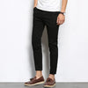Herrenhose aus Baumwolle mit Stretchanteil und schmaler Passform