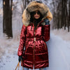 Viola - Warme, glänzende Jacke mit Kapuze