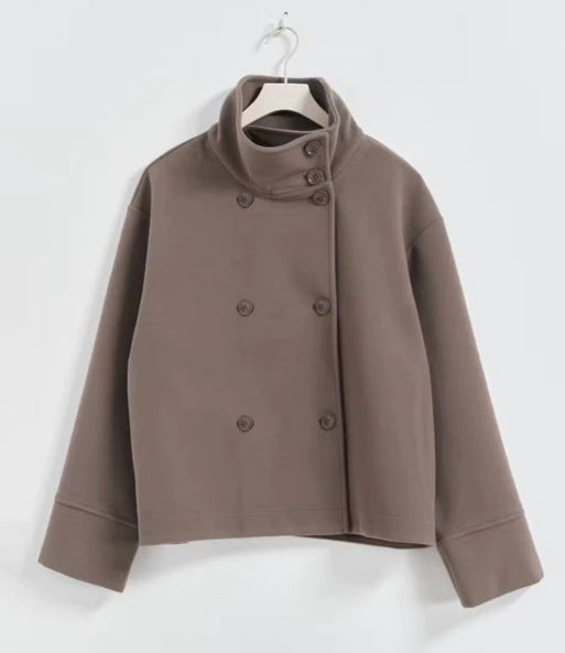 Modische Kurzjacke für Damen mit großem Kragen