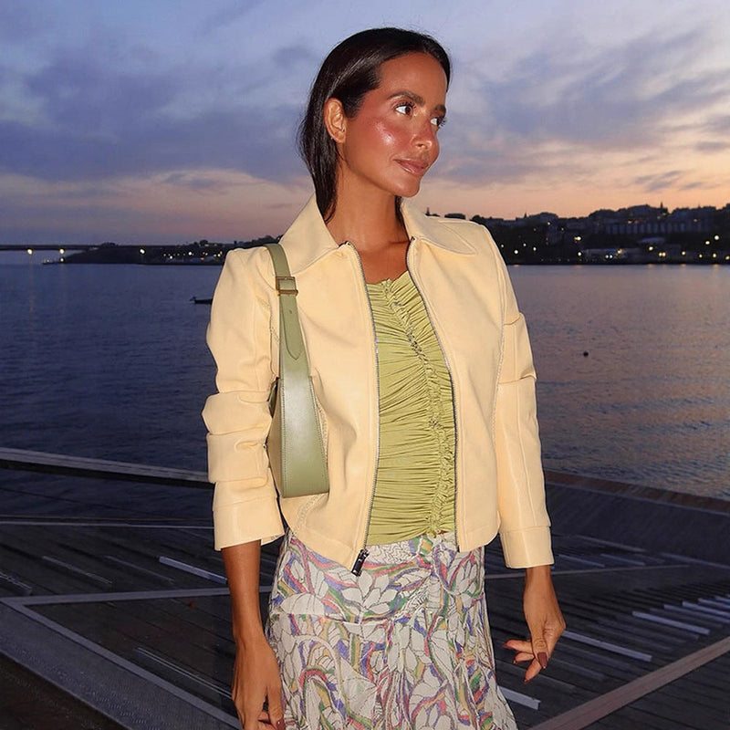 Modische Kurzjacke mit Stehkragen für Damen