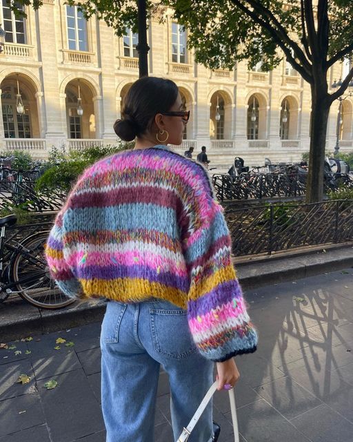 Modische Strickjacke für Damen mit offenem Schnitt