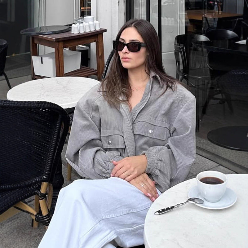 Übergangsjacke mit Druckknöpfen und Puffärmeln für Damen