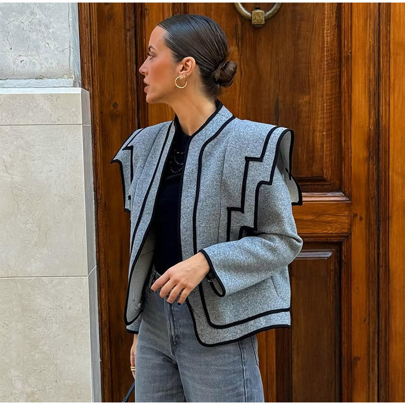 Modische Wolljacke mit markantem Schnitt für Damen