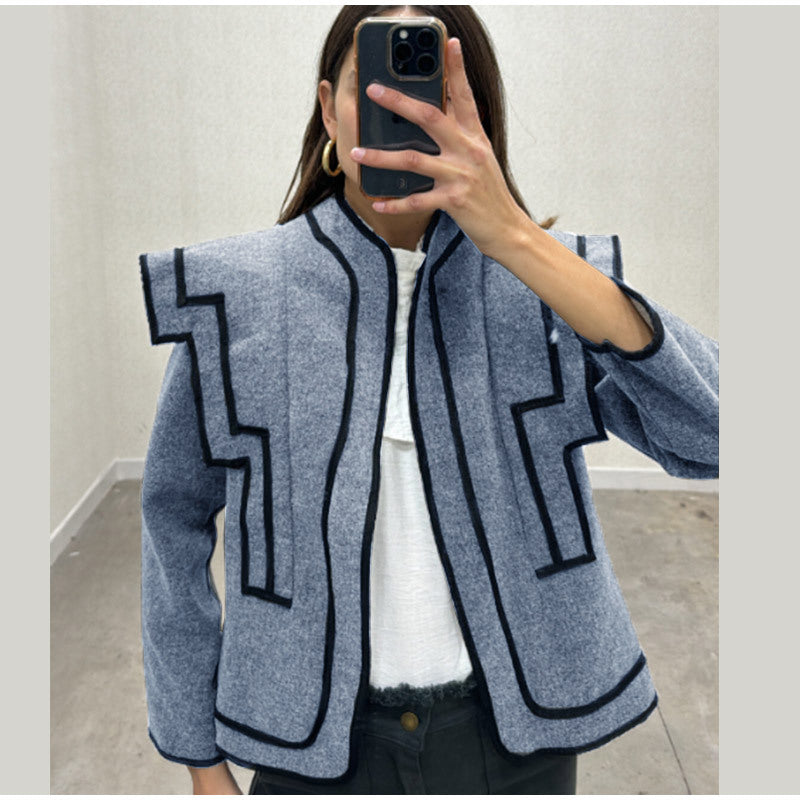 Modische Wolljacke mit markantem Schnitt für Damen