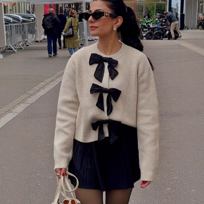 Modischer Pullover mit Zierschleifen für Damen