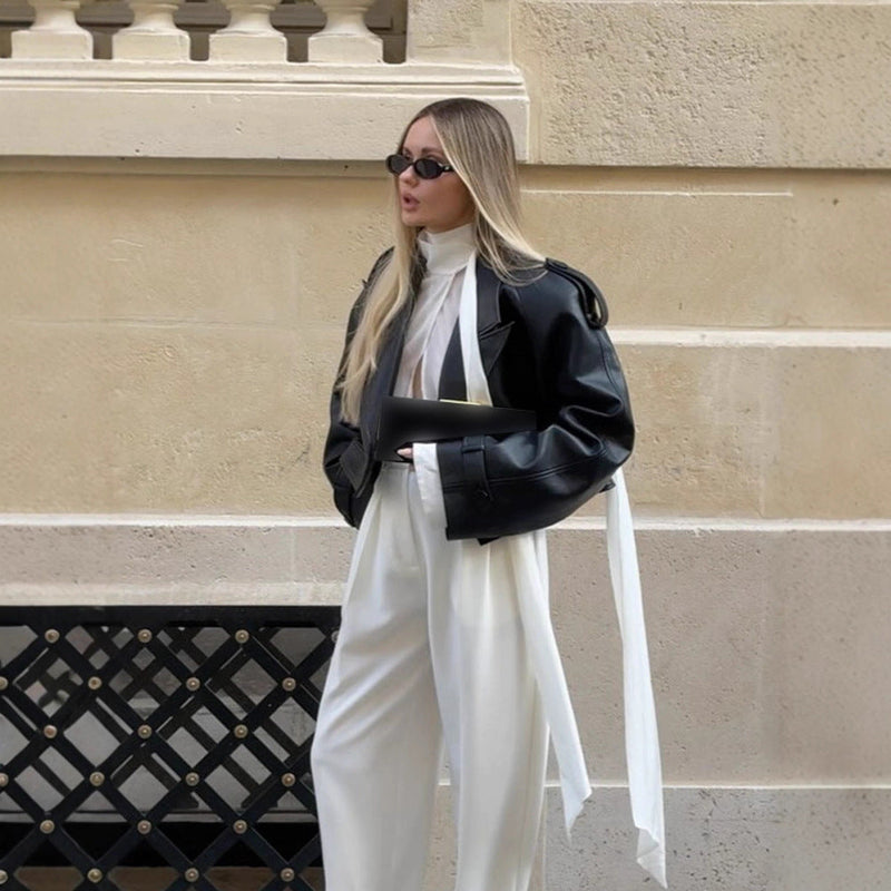 Oversized Kunstlederjacke für Damen mit Kragen und Dekobändern