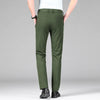 Herrenhose in schmaler Passform aus Eissilke und Stretchmaterial