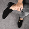 Herren Slipper aus Wildleder mit Metallschnalle - Bequeme Freizeitschuhe