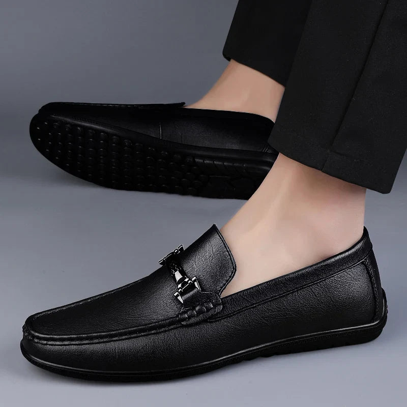 Herren Slipper aus echtem Leder mit metallischem Seildetail