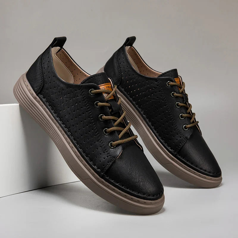Herren-Leder-Oxford-Schuhe mit perforiertem Obermaterial und Schnürsenkeln