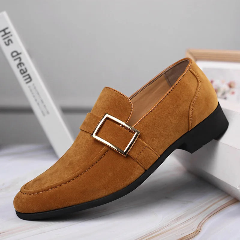 Herren Slipper aus Wildleder mit Metallschnalle - Bequeme Freizeitschuhe