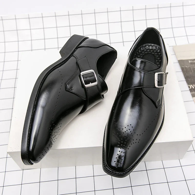 Elegante Monkstrap-Herrenschuhe mit Lochmuster