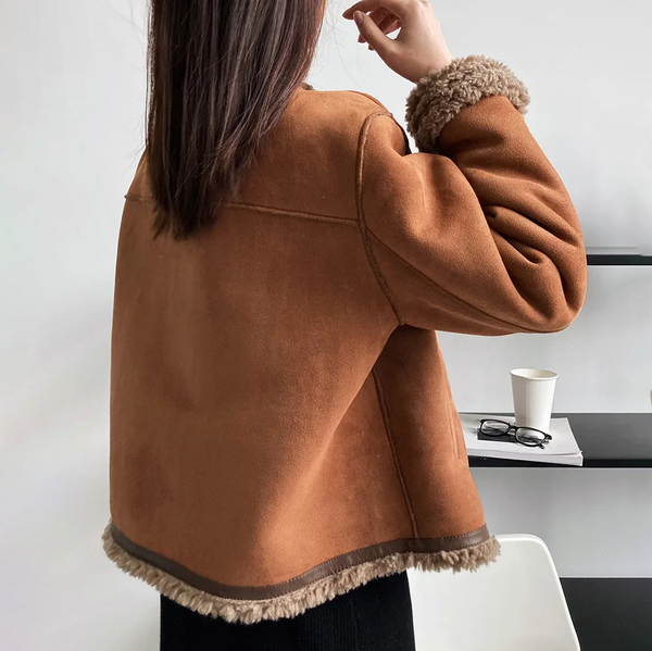Karla - Vielseitige Wildlederjacke Für Jeden Look