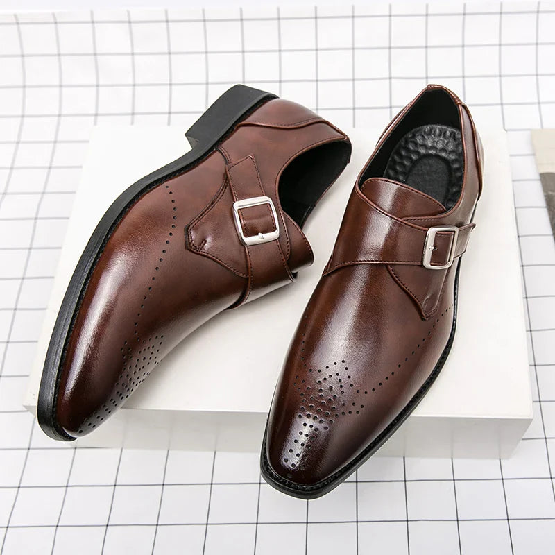 Elegante Monkstrap-Herrenschuhe mit Lochmuster