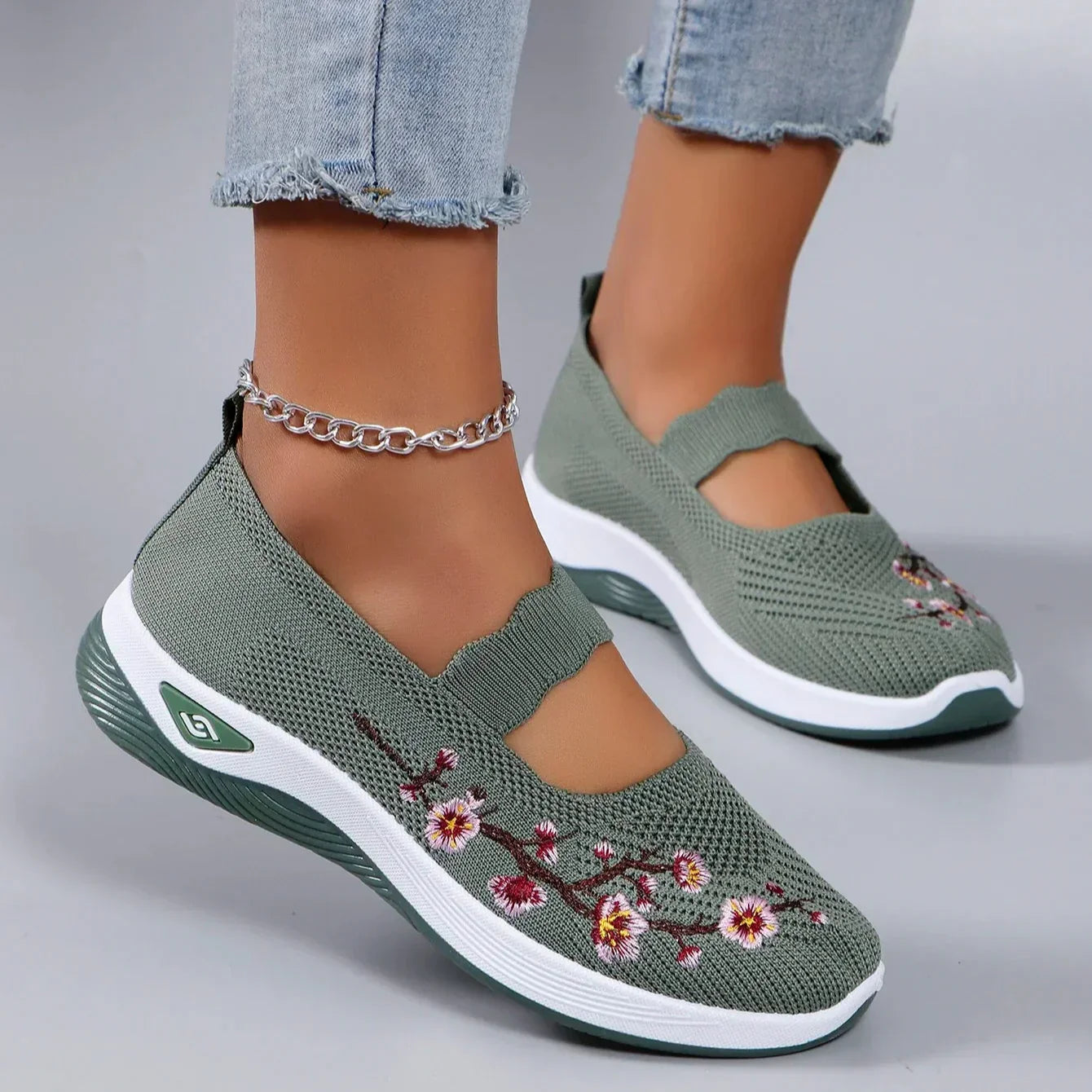 Orthopädische Wanderschuhe für Damen mit Mesh-Obermaterial und Riemen