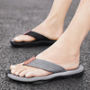 Herren-Sommer-Flip-Flops mit geflochtenen Riemen und Fußbett