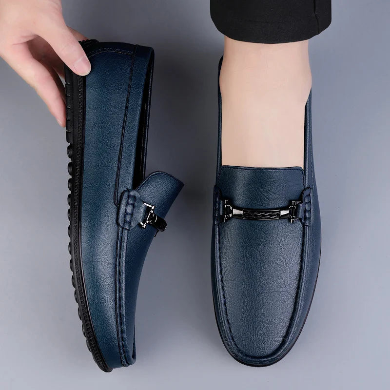 Herren Slipper aus echtem Leder mit metallischem Seildetail